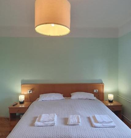 Aparthouse Macek Leilighet Ljubljana Eksteriør bilde